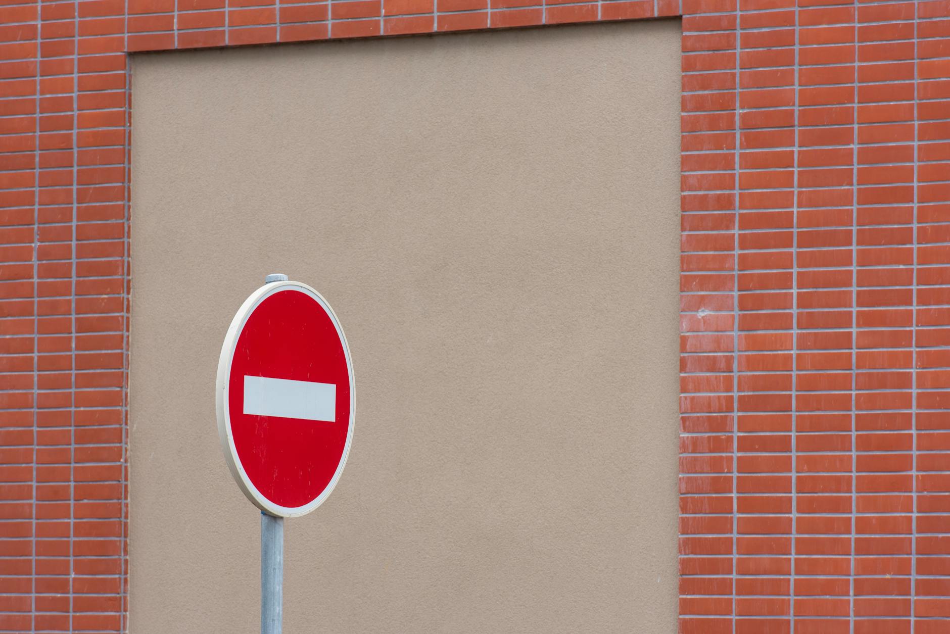 Palermo, nuovi orari per carico e scarico merci in ZTL