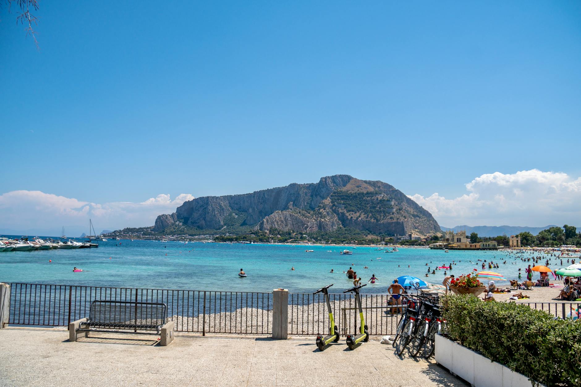 Mondello, piano da 300 mila euro per spiaggia e sicurezza
